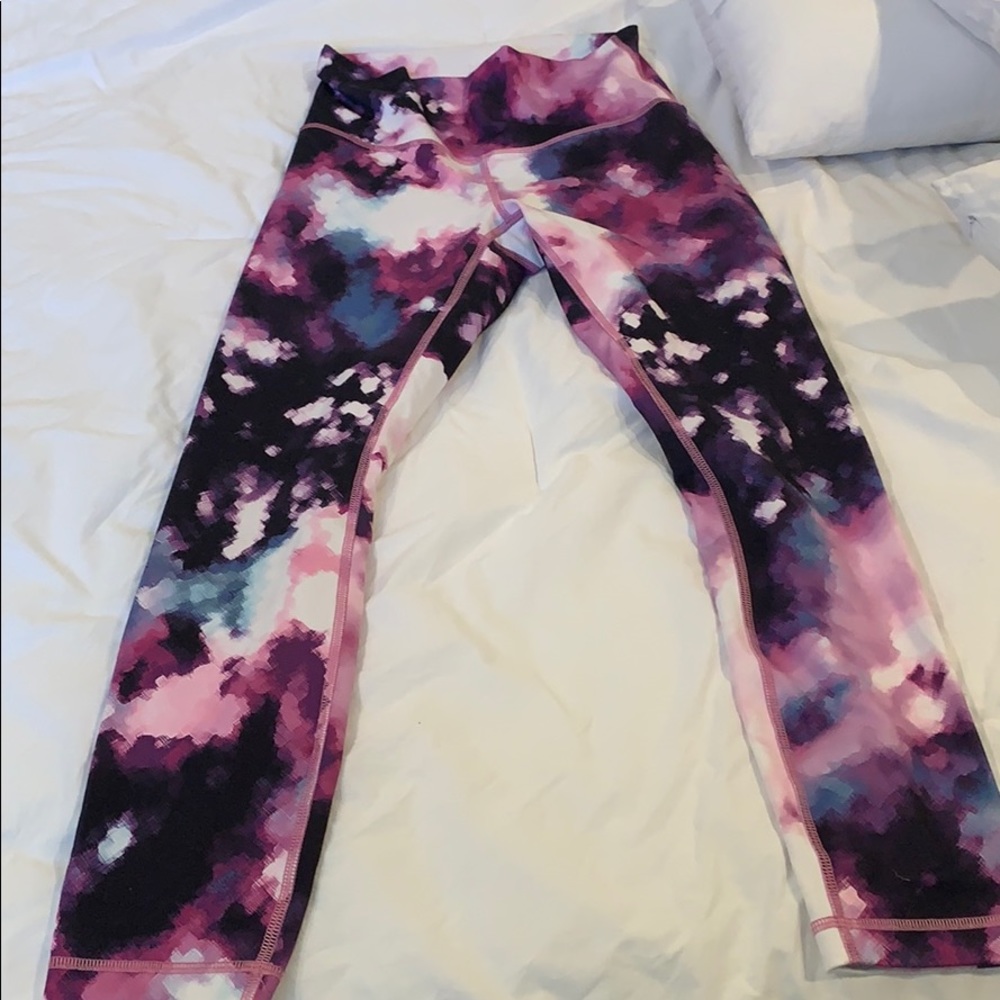 LULULEMON wunder under SPECIAL EDITION